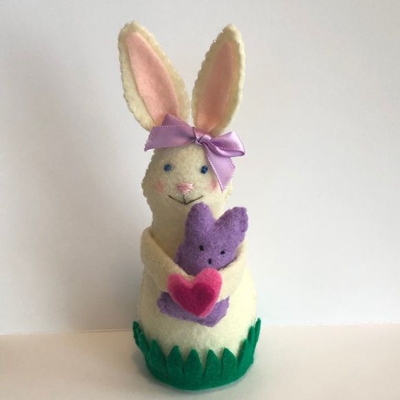 Hand-sewn felt Bunny with Purple Marshmallow Treat hand crafted Easter basket - Picture 1 of 5